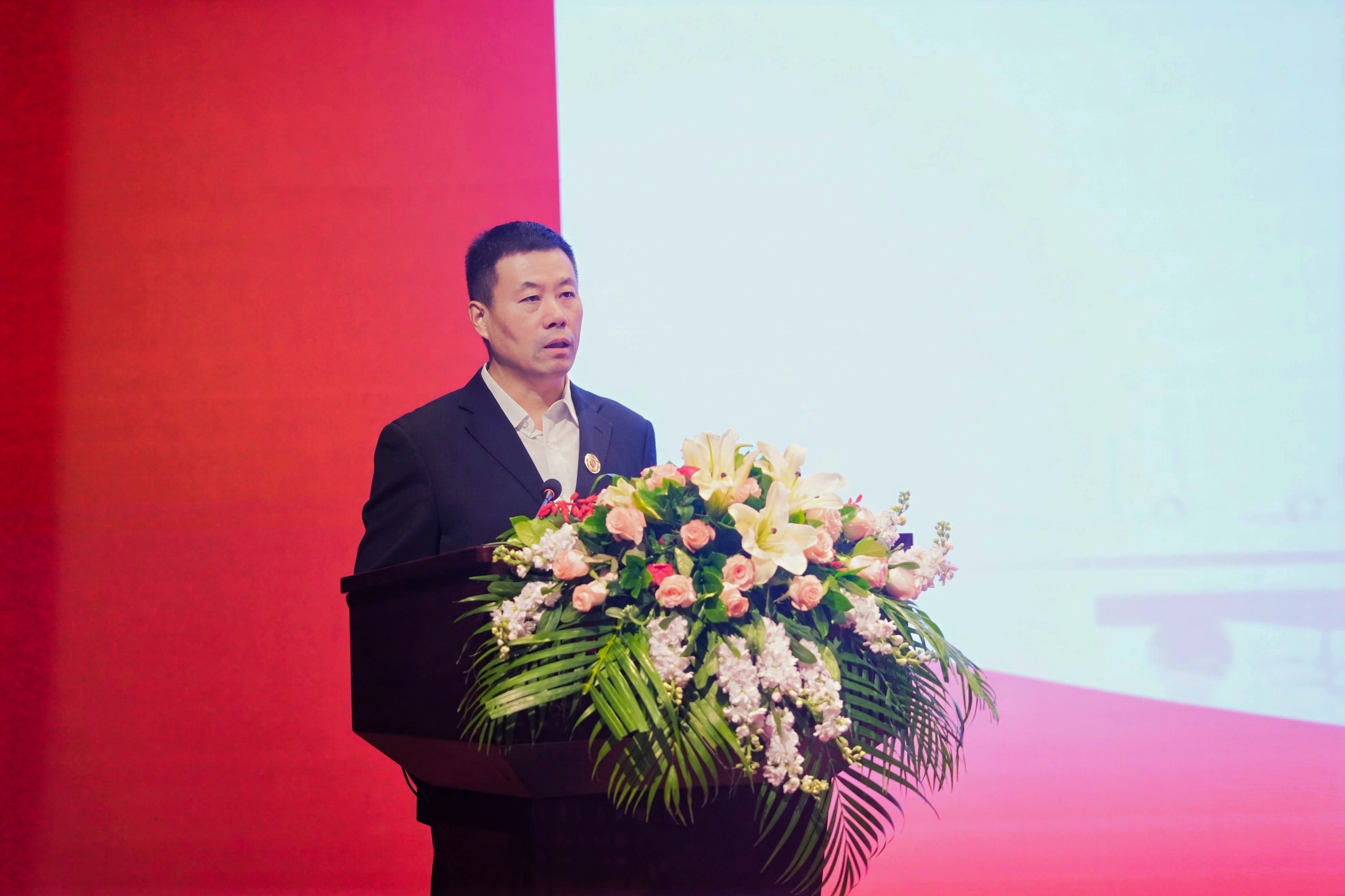 4.薛总2.jpg 4.薛总2.jpg